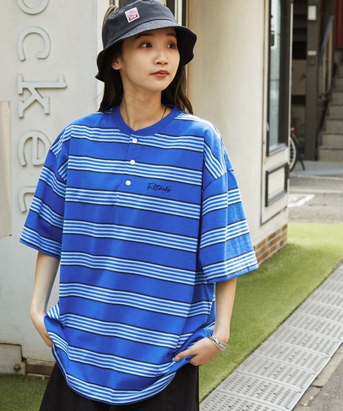 MONO-MART(モノマート)の「【retock's】ロゴ刺繍 マルチボーダー ビッグシルエットヘンリーネック半袖Tシャツ(Tシャツ/カットソー・レディース・ブルー/グリーン/ブラウン/オフホワイト/ブラック/杢グレー・M/L)」の21枚目の写真