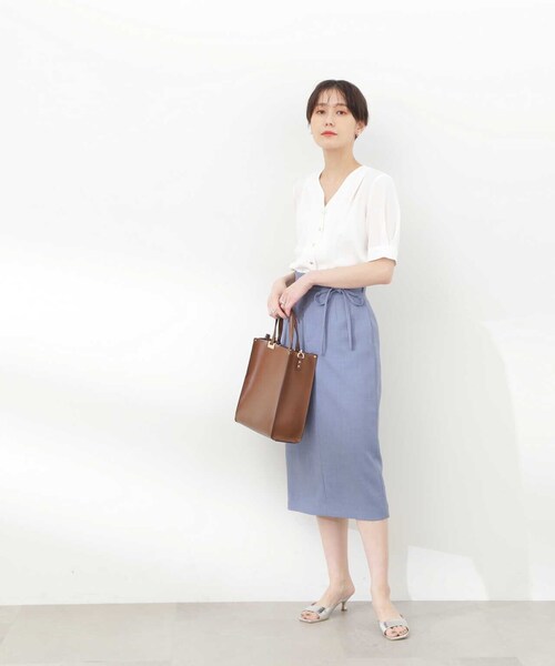 N.（N. Natural Beauty Basic）（エヌエヌナチュラルビューティーベーシック）の「◆ゴールドボタンタックネックブラウス（シャツ/ブラウス・レディース・ネイビー/パープル/オフホワイト・MEDIUM）」の22枚目の写真