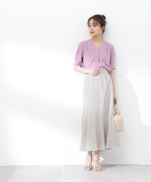 N.（N. Natural Beauty Basic）（エヌエヌナチュラルビューティーベーシック）の「◆ゴールドボタンタックネックブラウス（シャツ/ブラウス・レディース・ネイビー/パープル/オフホワイト・MEDIUM）」の7枚目の写真