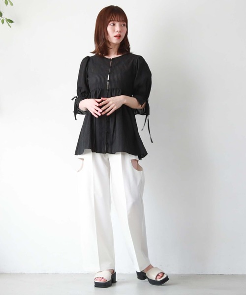 archives（アルシーヴ）の「【新色追加】サイドカットアウトパンツ（その他パンツ・レディース・ブラック/アイボリー/ブルー/ベージュ・MEDIUM）」の11枚目の写真