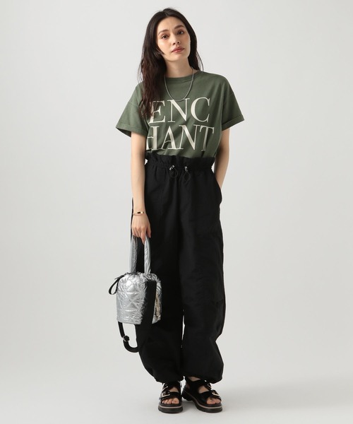 BAYFLOW(ベイフロー)の「チャーム付キルト巾着(ショルダーバッグ・レディース・アイボリー/ブルー/ブラック/カーキ/イエロー/シルバー・FREE)」の22枚目の写真