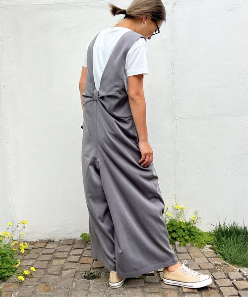 LBC(エルビーシー)の「バックリボンサロペ(サロペット/オーバーオール・レディース・チャコールグレー/ネイビー・M)」の6枚目の写真
