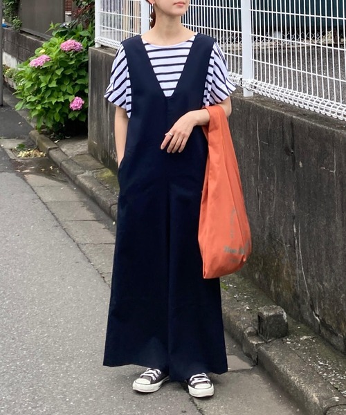 LBC(エルビーシー)の「バックリボンサロペ(サロペット/オーバーオール・レディース・チャコールグレー/ネイビー・M)」の2枚目の写真