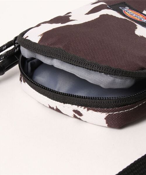 Dickies（ディッキーズ）の「【Dickies】 PORTABLE SHOULDER（ショルダーバッグ・レディース・アイボリー/ライトブラウン/アーミー/ブラック系その他/ブラック/ベージュ/ネイビー/ピンク/イエロー/オレンジ・FREE）」の17枚目の写真