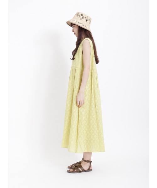 Samansa Mos2（サマンサ モスモス）の「ジャカード柄ノースリーブワンピース（ワンピース・レディース・オフホワイト/ブラウン/イエロー・ﾌﾘ-）」の8枚目の写真