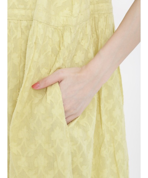 Samansa Mos2（サマンサ モスモス）の「ジャカード柄ノースリーブワンピース（ワンピース・レディース・オフホワイト/ブラウン/イエロー・ﾌﾘ-）」の6枚目の写真