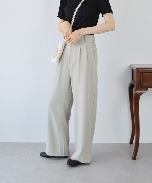 BLUEEAST（ブルーイースト）の「ハイウエストツータックスラックス（スラックス・レディース・グレイッシュベージュ/ブルー/グレー/ブラック・MEDIUM/LARGE）」の22枚目の写真