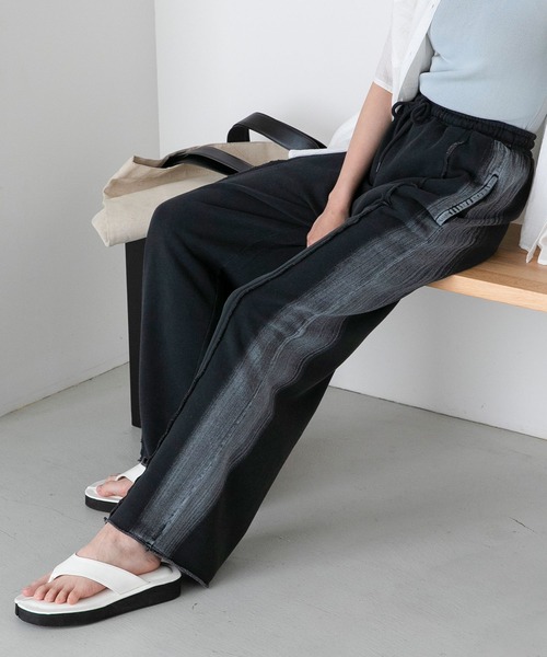 forksy.（フォルクシー）の「【forksy.】ガーメントダイストレートスウェットパンツ（スウェットパンツ・レディース・ブラック/ブルー・FREE）」の14枚目の写真