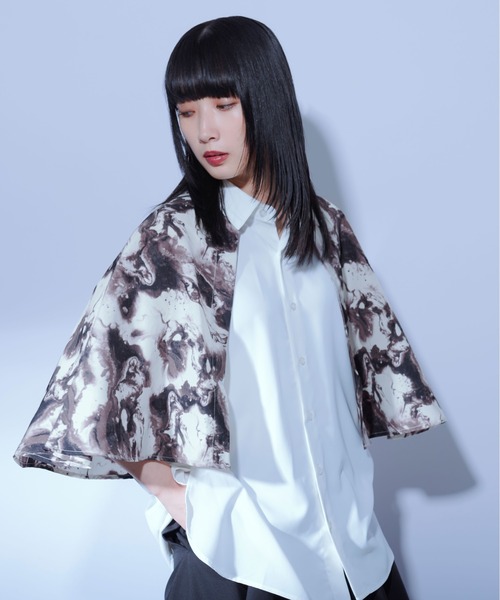 Ellno Loset（エルノロゼット）の「2wayブラーケープシャツ