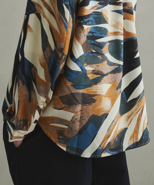 Revo.（レボ）の「Revo. レトロ アブストラクト アートプリント レギュラーカラーシャツ 長袖シャツ（シャツ/ブラウス・メンズ・ワイン/ブルー/グリーン・1/2）」の16枚目の写真