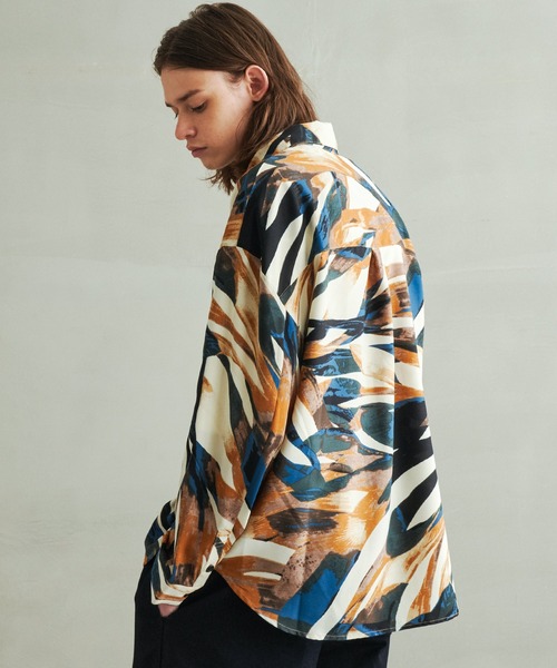 Revo.（レボ）の「Revo. レトロ アブストラクト アートプリント レギュラーカラーシャツ 長袖シャツ（シャツ/ブラウス・メンズ・ワイン/ブルー/グリーン・1/2）」の10枚目の写真