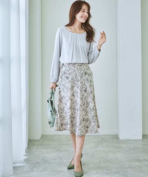 新品 ホワイトスカート セール】IRREGULAR TUCK TIGHT SKIRT/イレギュラータックタイト