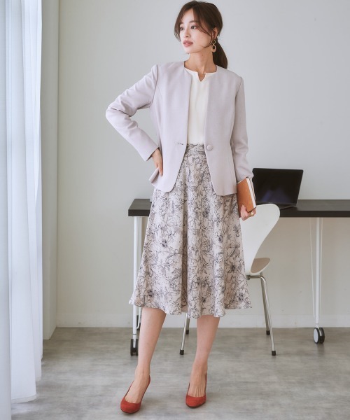 7days Life Styling（セブンデイズライフスタイリング）の「花柄プリントフレアスカート（サイドポケット付）（スーツスカート・レディース・ブラック系/ベージュ系/アイボリー系・M/L/S/LL）」の14枚目の写真