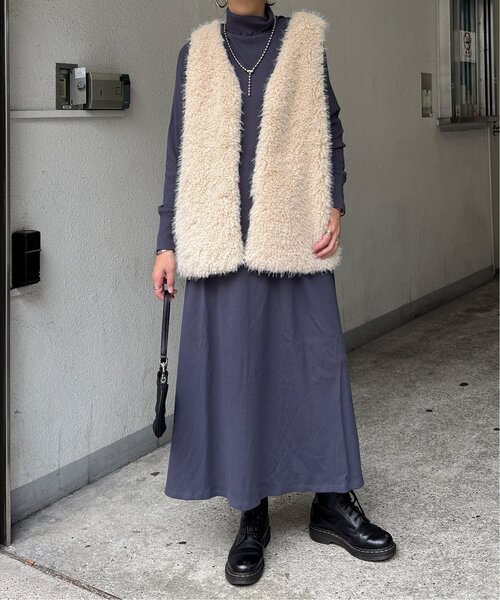 LBC（エルビーシー）の「タートルリブカットロングワンピース（ワンピース・レディース・ブラック/チャコールグレー・M）」の21枚目の写真