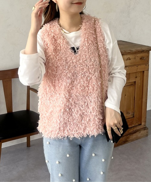 prose verse（プロズヴェール）の「Vネックふわふわフリンジベスト（ベスト・レディース・ピンク/アイボリー/ブラック・MEDIUM）」の4枚目の写真