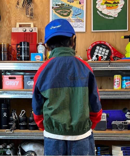 GROOVY COLORS(グルービーカラーズ)の「ナイロンタフタジップジャケット(ブルゾン・キッズ・グリーン・120)」の12枚目の写真