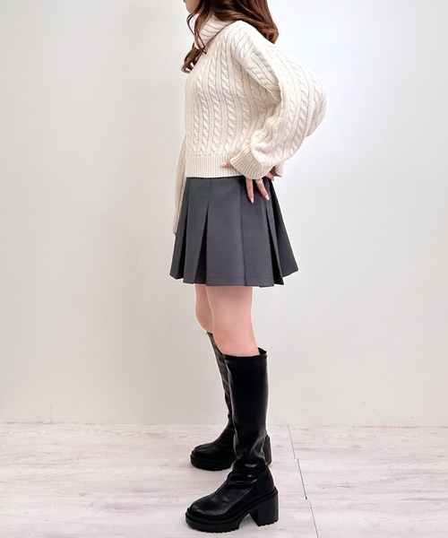 INGNI（イング）の「ショート丈オフタートルケーブルニット（ニット/セーター・レディース・アイボリー/ブラック/杢グレー・M）」の8枚目の写真