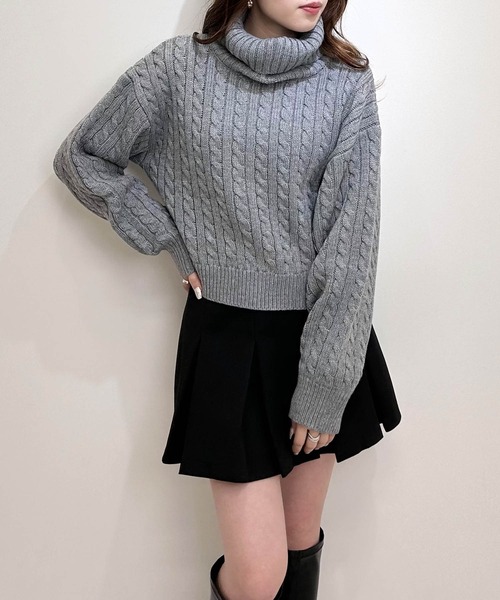 INGNI（イング）の「ショート丈オフタートルケーブルニット（ニット/セーター・レディース・アイボリー/ブラック/杢グレー・M）」の15枚目の写真