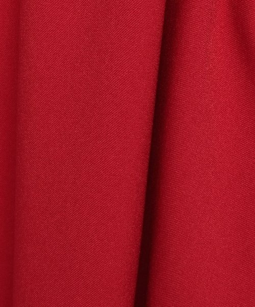 allureville(アルアバイル)の「PEフランネルスラッシュネックワンピース(ワンピース・レディース・レッド/ベージュ/ブラック・2/1)」の11枚目の写真