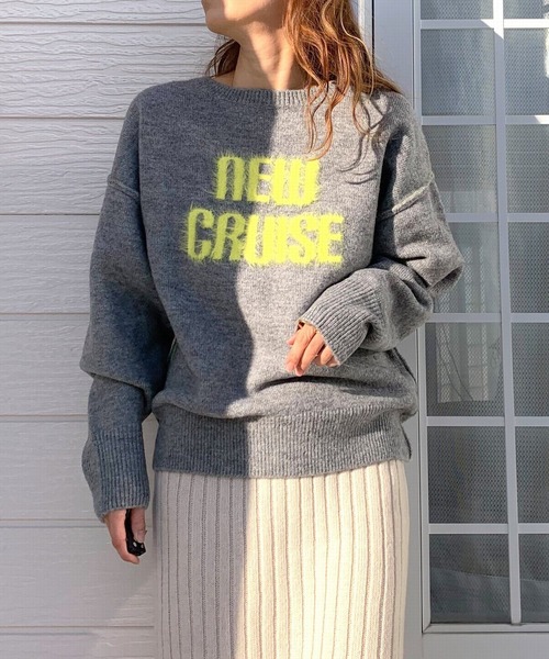 Q（キュー）の「シャギーロゴニット（ニット/セーター・レディース・ラベンダー/ホワイト/ライトグレー・MEDIUM）」の3枚目の写真