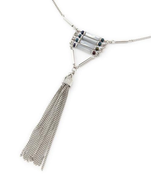 BEAUTY&YOUTH UNITED ARROWS(ビューティーアンドユースユナイテッドアローズ)の「BY メタルビーズ×フリンジロングネックレス◆(ネックレス・レディース・ゴールド/シルバー・フリー)」の6枚目の写真