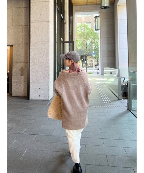 JUMELLE（ジュメロ）の「triangle fur bag（ショルダーバッグ・レディース・アイボリー/ベージュ・FREE）」の10枚目の写真