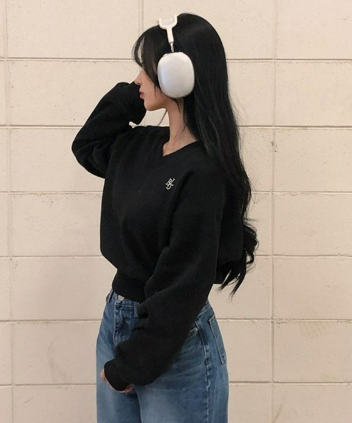 BEIDELLI（ベイデリー）の「[BELLIDE MADE] 裏起毛パステルVネッククロップドスウェット（スウェット・レディース・グレー/ホワイト系/ブラック/ネイビー/ホワイト・FREE）」の5枚目の写真