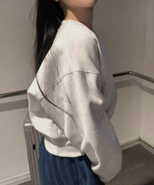 BEIDELLI（ベイデリー）の「[BELLIDE MADE] 裏起毛パステルVネッククロップドスウェット（スウェット・レディース・グレー/ホワイト系/ブラック/ネイビー/ホワイト・FREE）」の21枚目の写真