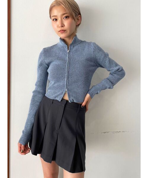 EMODA(エモダ)の「プリーツミニスカート(スカート・レディース・ネイビー/ベージュ/グレー・SMALL/MEDIUM)」の18枚目の写真