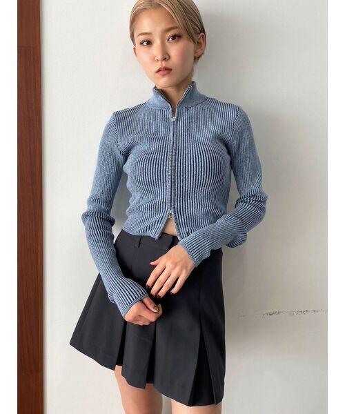 EMODA(エモダ)の「プリーツミニスカート(スカート・レディース・ネイビー/ベージュ/グレー・SMALL/MEDIUM)」の19枚目の写真