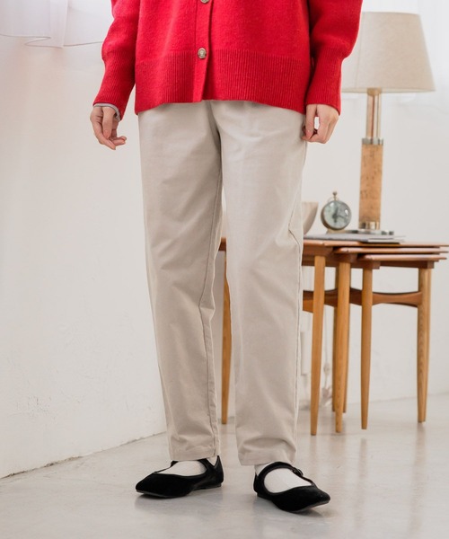 studio CLIP（スタディオクリップ）の「ドビーすっきりテーパードパンツ[プチサイズあり]（その他パンツ・レディース・ブラウン/オフホワイト/ライトグレー/ネイビー・PF/LARGE/XXX-LARGE/MEDIUM/X-LARGE/XX-LARGE）」の3枚目の写真