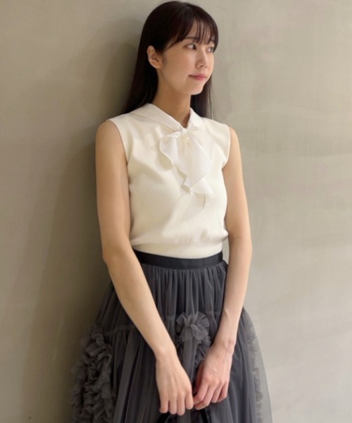 【LILY BROWN 】 ラッフルボウタイドッキングニット LILY BROWN（リリーブラウン）の「ラッフルボウタイドッキング