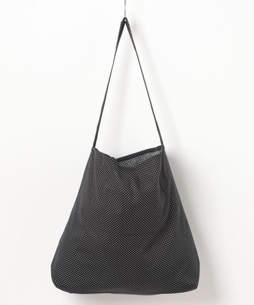 POU DOU DOU（プードゥドゥ）の「on my way home刺繍ショルダーバッグ（ショルダーバッグ・レディース・ブルー/ブラック/グリーン・3/8）」の8枚目の写真