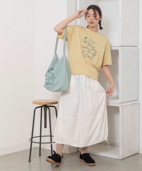 POU DOU DOU（プードゥドゥ）の「on my way home刺繍ショルダーバッグ（ショルダーバッグ・レディース・ブルー/ブラック/グリーン・3/8）」の18枚目の写真