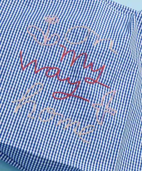 POU DOU DOU（プードゥドゥ）の「on my way home刺繍ショルダーバッグ（ショルダーバッグ・レディース・ブルー/ブラック/グリーン・3/8）」の7枚目の写真