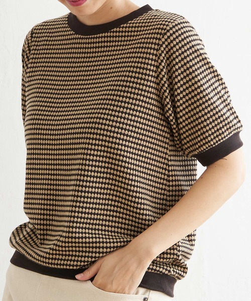 ikka(イッカ)の「【親子コーデ】ハニカム柄ジャガードカットソー(Tシャツ/カットソー・レディース・オレンジ/ベージュ/グリーン/キャメル/ブラック・M/L/S)」の4枚目の写真