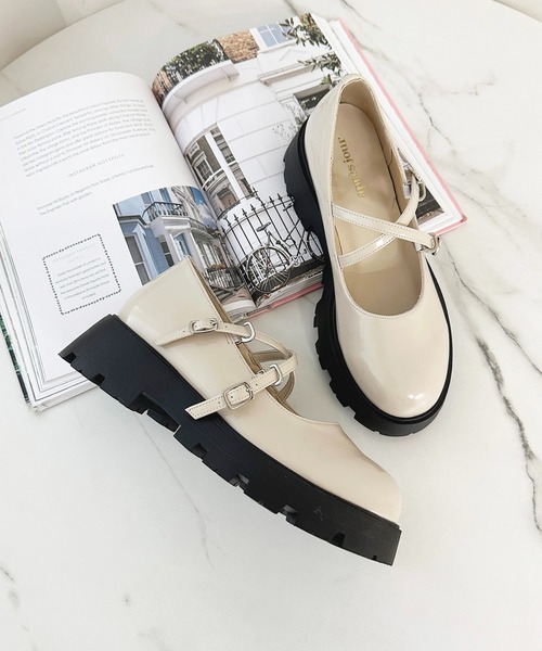 apres jour(アプレジュール)の「クロスベルトローファー【ZOZOTOWN限定アイテム】(ローファー・レディース・ブラック系その他/ブラック/アイボリー・X-LARGE/LARGE/MEDIUM/SMALL)」の4枚目の写真