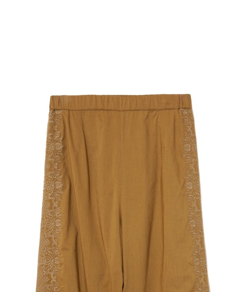 AMERICAN RAG CIE（アメリカンラグシー）の「サイド刺繍イージーパンツ（その他パンツ・レディース・ベージュ/ブラック・FREE）」の5枚目の写真