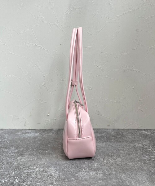 fredy emue（フレディエミュ）の「【WEB限定カラーあり】ロングハンドルボストンバッグ（ボストンバッグ・レディース・ブラック/ベビーピンク/アイボリー・FREE）」の18枚目の写真