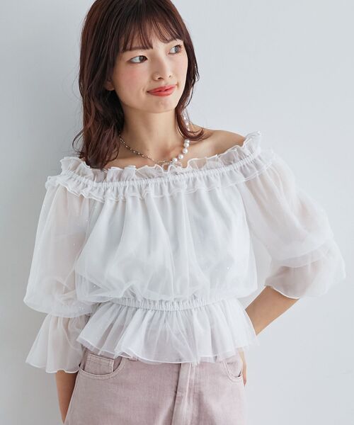 MAJESTIC LEGON(マジェスティックレゴン)の「エアリーオフショルブラウス(シャツ/ブラウス・レディース・ブラック系その他/ホワイト系その他2/ホワイト系その他・MEDIUM)」の9枚目の写真