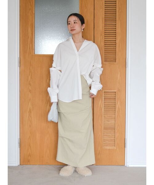 Ungrid（アングリッド）の「タックデザインアイラインスカート（スカート・レディース・ベージュ/ブラック・MEDIUM/SMALL）」の4枚目の写真