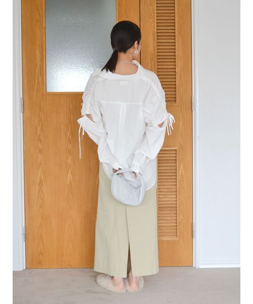 Ungrid（アングリッド）の「タックデザインアイラインスカート（スカート・レディース・ベージュ/ブラック・MEDIUM/SMALL）」の6枚目の写真