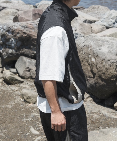 kutir(クティール)の「【低身長だからカッコよく着こなせるアイテム】バイカラージップナイロンベスト(セットアップ着用可能)(ベスト・メンズ・ネイビー/アイボリー/ブラック・SMALL/MEDIUM)」の22枚目の写真