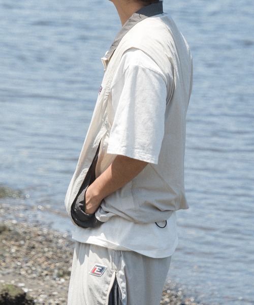 kutir(クティール)の「【低身長だからカッコよく着こなせるアイテム】バイカラージップナイロンベスト(セットアップ着用可能)(ベスト・メンズ・ネイビー/アイボリー/ブラック・SMALL/MEDIUM)」の15枚目の写真