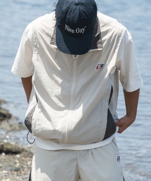 kutir(クティール)の「【低身長だからカッコよく着こなせるアイテム】バイカラージップナイロンベスト(セットアップ着用可能)(ベスト・メンズ・ネイビー/アイボリー/ブラック・SMALL/MEDIUM)」の10枚目の写真