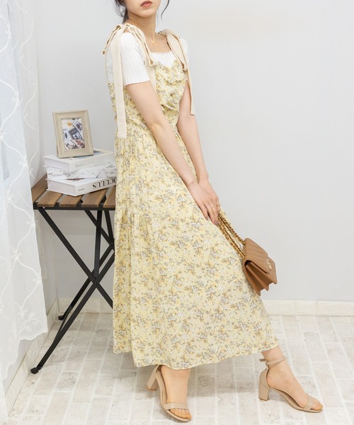 pumpkin port(パンプキンポート)の「小花柄 肩リボン ロングワンピース(ワンピース・レディース・ブラック/ベージュ/イエロー・M)」の21枚目の写真