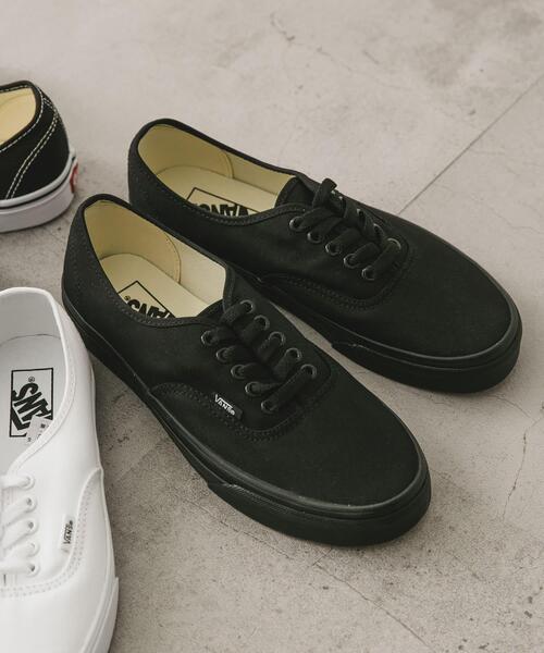 VANS（バンズ）の「VANS　UA Authentic（スニーカー・メンズ・ネイビー/ホワイト/オフホワイト/ブラック系その他/ブラック・8/8.5/9/9.5/10）」の4枚目の写真