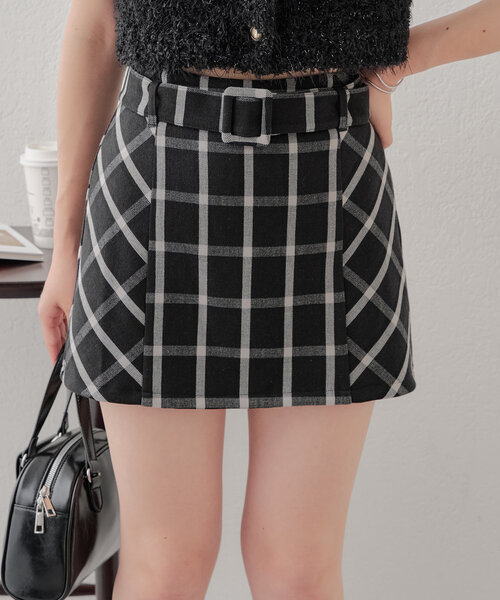 Chico(チコ)の「【ペチパン付】チェック台形ミニスカート(スカート・レディース・グレー系その他2/ベージュ系その他2/ブラック系その他2・FREE)」の1枚目の写真
