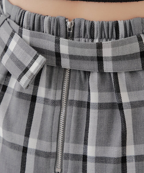 Chico(チコ)の「【ペチパン付】チェック台形ミニスカート(スカート・レディース・グレー系その他2/ベージュ系その他2/ブラック系その他2・FREE)」の18枚目の写真