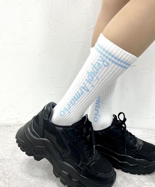 repipi armario(レピピ アルマリオ)の「ミドルタテロゴソックス(ソックス/靴下・キッズ・ホワイト×ブラック/ブラック/ホワイト×シルバー/ホワイト×ライム/ホワイト×ブルー・FREE)」の2枚目の写真